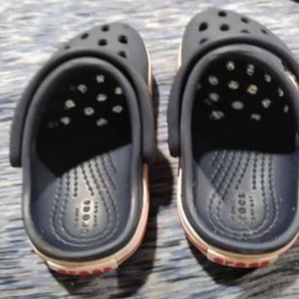 Crocs - Picture 2 of 2